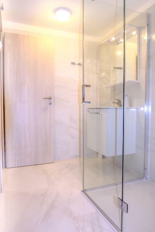 Apartment Bugenvilija Lovran Extérieur photo